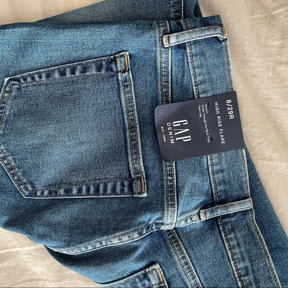 GAP high rise flare jeans 8/29 - Picture 2 of 4